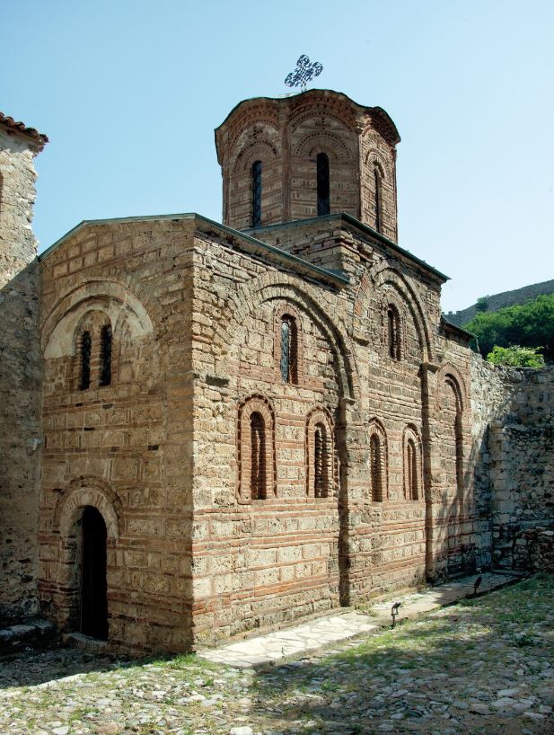 Црква Светог Спаса у Призрену. Фотографија је власништво сајта Фонд Благо.