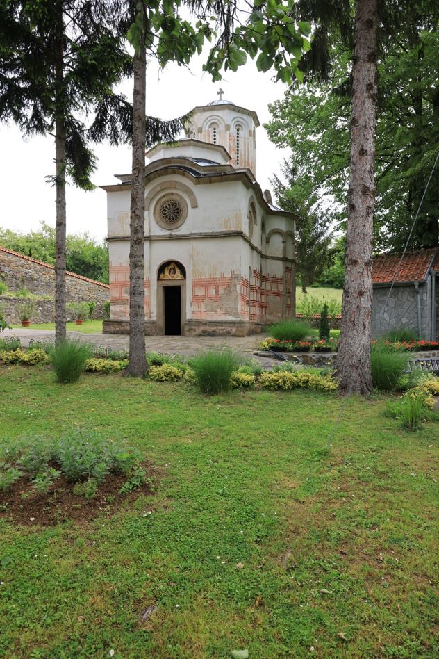 Југозападна страна Цркве Светог Илије у Манастиру Руденици. Фотографија је власништво Фонда Благо.