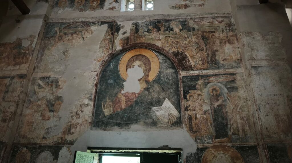 Фреске у Цркви Пресвете Богородице у манастиру Матејич. Аутор и власник фотографије др Јасмина Ћирић.