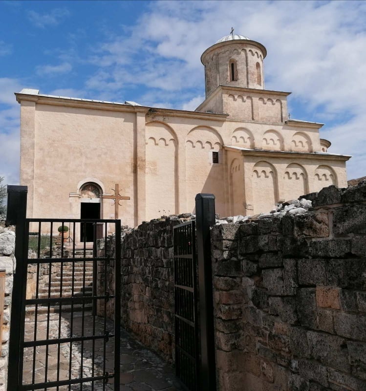 Црква Светог Ахилија у Ариљу, задужбина краља Драгутина
