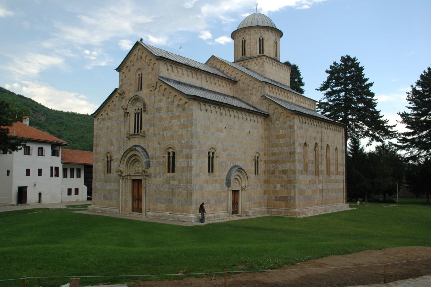 Манастир Високи Дечани. Фотографија је власништво сајта Фонд Благо.